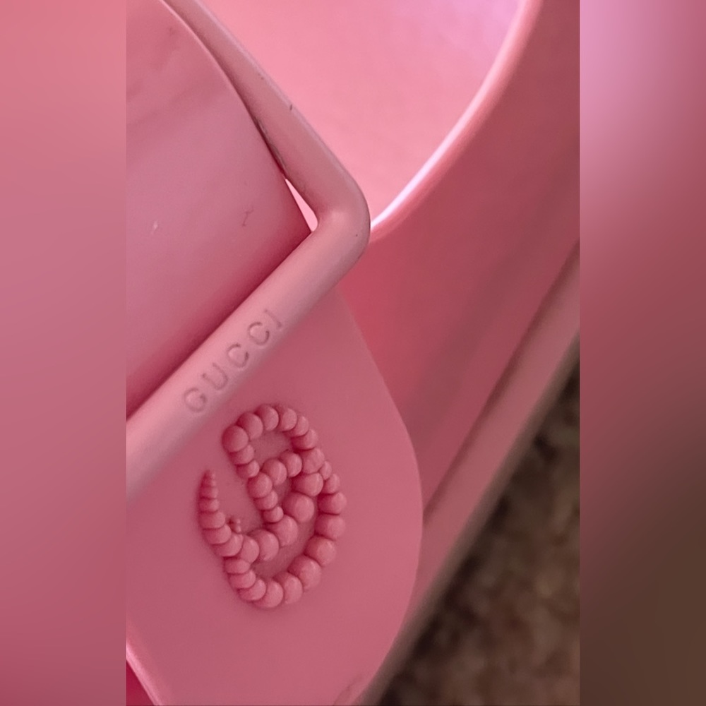PINK GUCCI SANDALS
